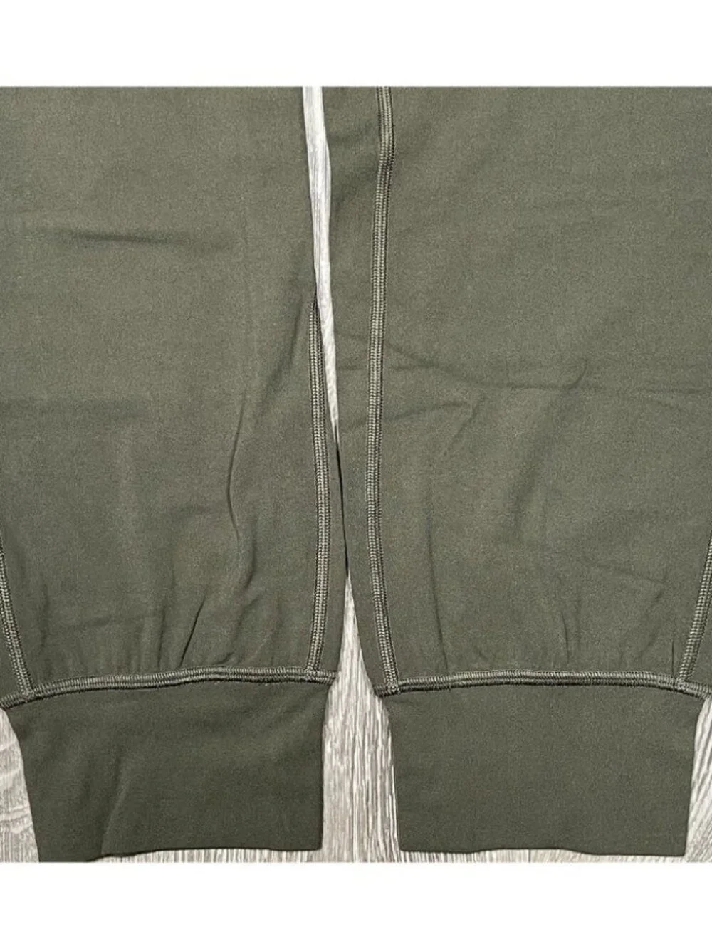 Lululemon Green Align High Rise Cropped Jogger Pants - Women Size 2